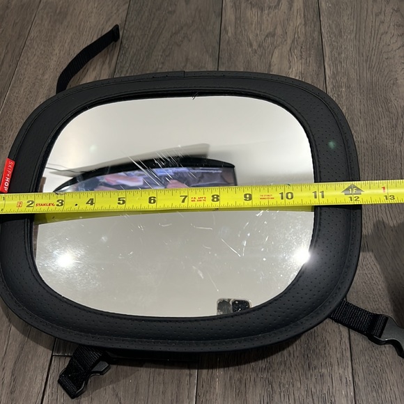 Skip hop baby car mirror - Picture 3 of 8